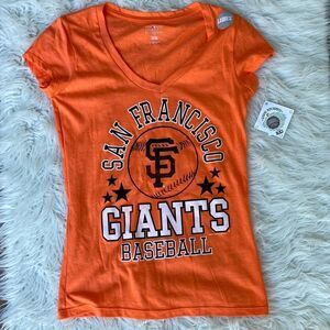 NWT San Francisco Giants Ladies V-Neck Tee Size S